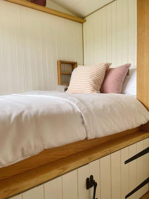 The Hereford Hut, Charming 1 Bedroom Shepherds Hut Callow Exterior foto